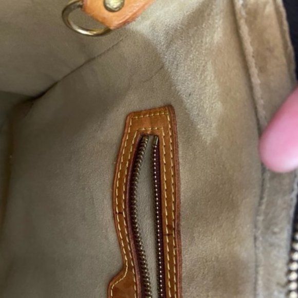 LOUIS VUITTON Monogram Looping GM - Picture 3 of 10